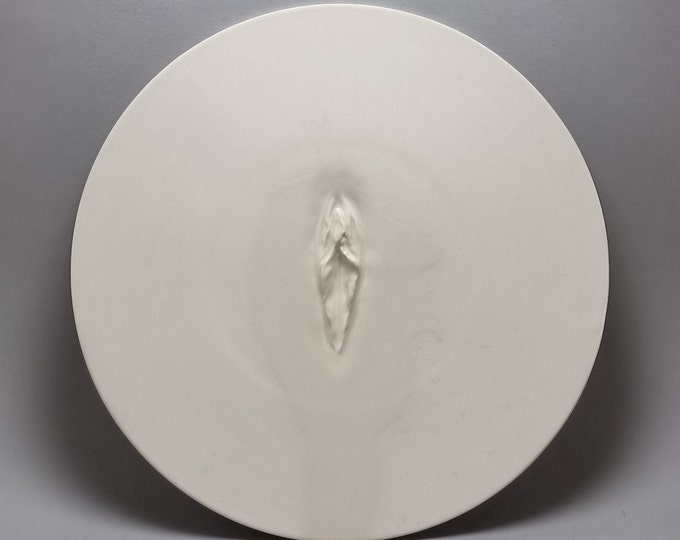 VULVA HYPNOTICA IV - original porcelain wall sculpture by Zlatina Krusteva