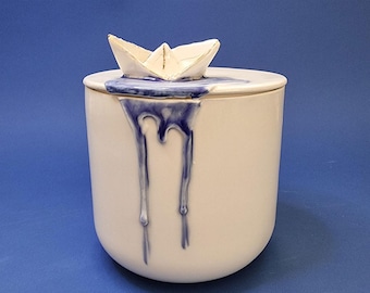 BOAT I - porcelain sculptural bowl by Zlatina Krusteva