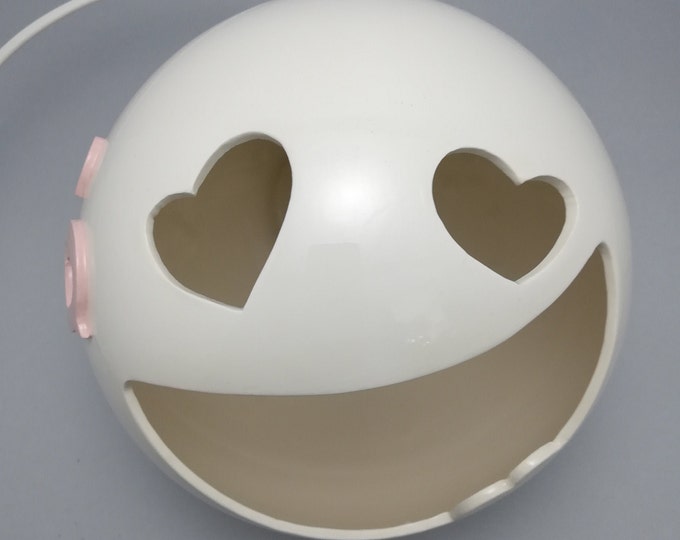 HEART-EYES SMILEY - original porcelain sculptural lamp by Zlatina Krusteva