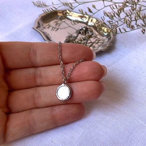 Kleine Spiegel-Halskette, 10 mm, Beidseitiger Spiegel, Glasmalerei-Halskette, Spiegel-Schmuck, Runder Spiegelanhänger