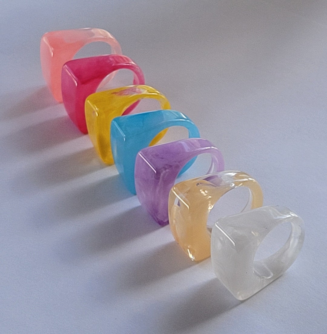 Simple Chunky Acrylic Resin Ring Color, Lightweight Marbled Design Ring ...