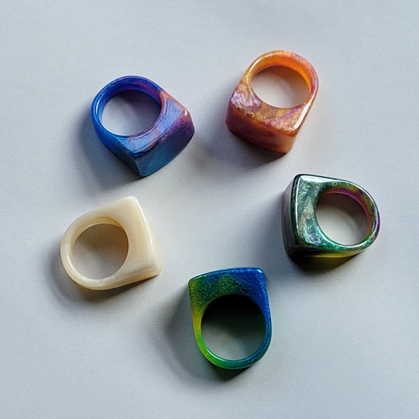 Simple Chunky Acrylic Resin Ring Color, lightweight Marbled Design Ring with Slightly Domed top