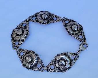 Vintage Handmade Sterling Silver Repousse Floral Art Nouveau Panel Link Bracelet