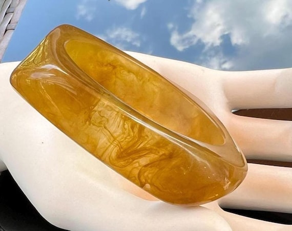 Lucite  Honey Amber Chunky Bracelet / Bangle