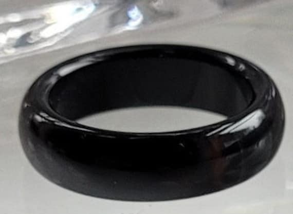 Black on sale glass ring
