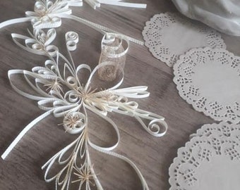 decoración de mesa (bautizo o boda) en papel torneado decorado con flores secas. Para recoger en Annecy.
