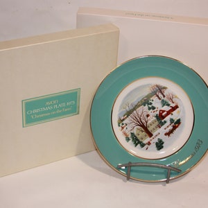 AVON Christmas Plate 1973 “Christmas On The Farm” First Edition - NIB - Gift for her - Holiday Christmas Decorative Decor plate - 70s Gift