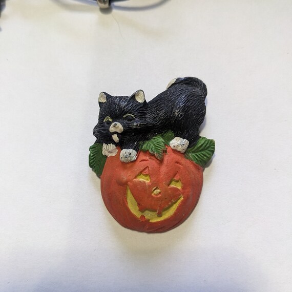 Vtg Halloween Brooch Pin Orange Pumpkin Black Cat Jack O Lantern jewelry  black Halloween Fall Pumpkin smiling Jack o Lantern Jewelry Autumn