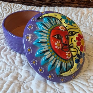 Colorful Pottery Eclipse Moon Sun Trinket Box with lid Mexico Handmade Art Celestial astronomy Gift astronomy Decor sun and moon Knick Knack