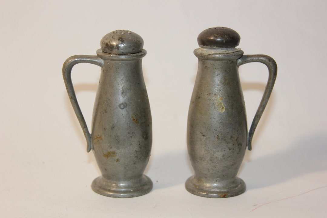 Vintage MAYFLOWER Pewter Salt Pepper Shaker Pair Set 3237 Etsy