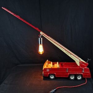 Table lamps desk lamp decorative lamp red lamp TONKA 70s tin fire truck with large removable ladder