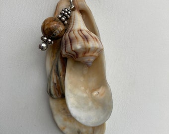 Sea shell pendant necklace with a honey Opal charm with a sterling silver plated 20” loop chain 3mm X 2.3mm