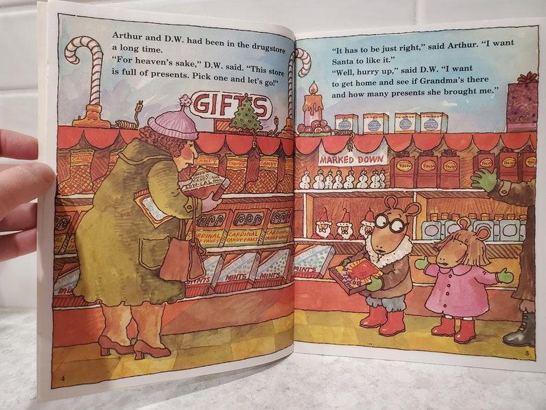 1989 Arthur's Christmas by Marc Brown, Softcover Childrens Popular Character Classic, Holiday