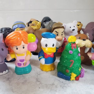 YOU CHOOSE Some Rare Fisher Price Little People Animals Alphabet Nativity Christmas Tree Fish Moose Gorilla Grumpy Snow White Donald Bear