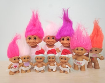 Vintage trollen, russische trollen, schattrollen, kunstschaatsster schaatspop, babykerstman, slabbetje baby met hart, nieuwjaartrol - A