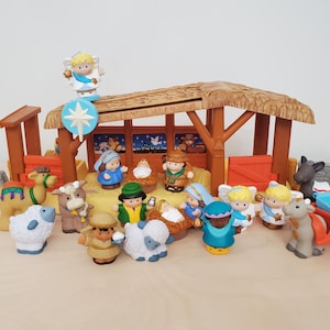 NEW LISTING - Little People Nativity Replacement Lot 2011, Christmas Manger Works! Baby Jesus, Joseph, Mary, Wisemen, Shepherd, Angel, M5