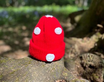 Czapka Toadstool ręcznie robiona na drutach