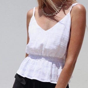 Top de tirantes finos blanco con espalda baja/top de verano/top sin mangas