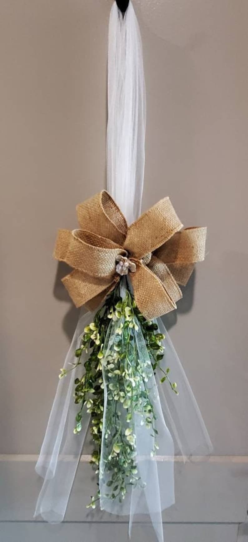 2 Wedding Bows: Burlap and White Tulle Pew or Chair Bows for Wedding - Etsy