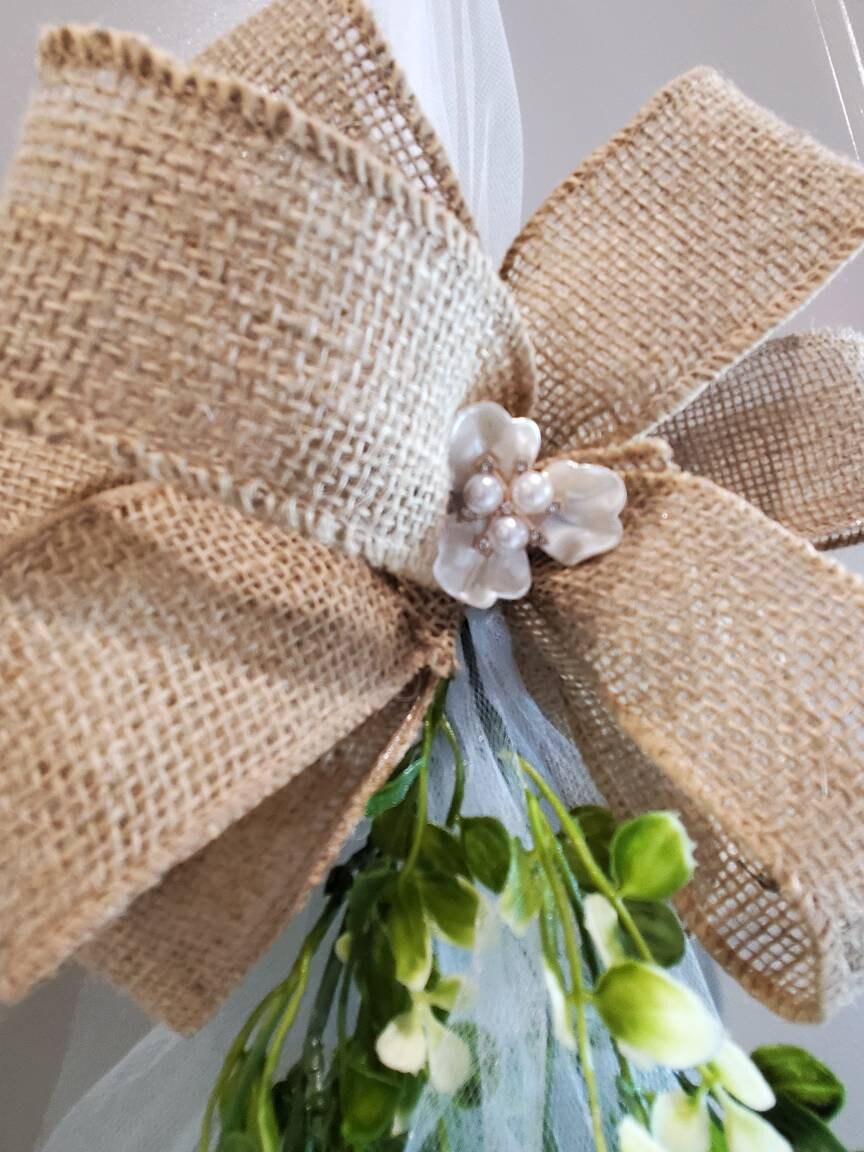 2 Wedding Bows: Burlap and White Tulle Pew or Chair Bows for Wedding - Etsy