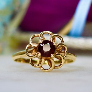 Garnet Fancy Solitaire Ring in 9ct Gold