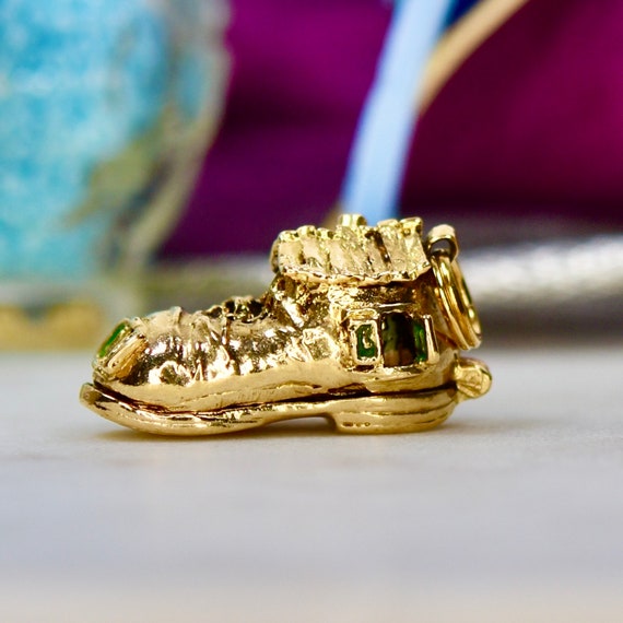Gold 2024 shoe pendant