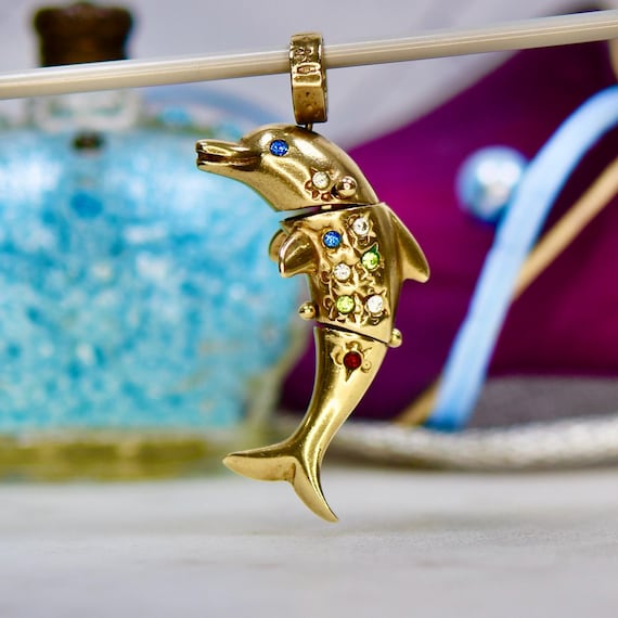 9ct gold dolphin pendant deals