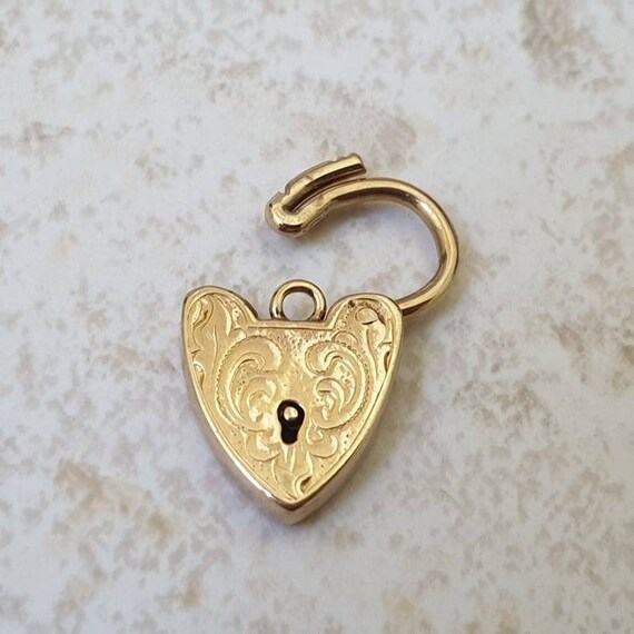 Engraved Heart Padlock in 9ct Gold