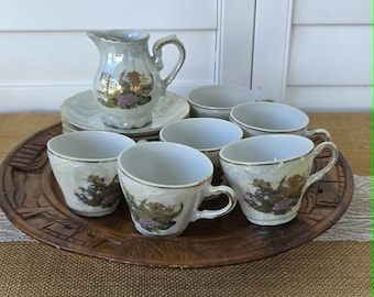 Vintage Vergoldetes Pfau Japanisches Lusterware Porzellan: Set mit 6 Teetassen & Untertassen mit Milchkännchen