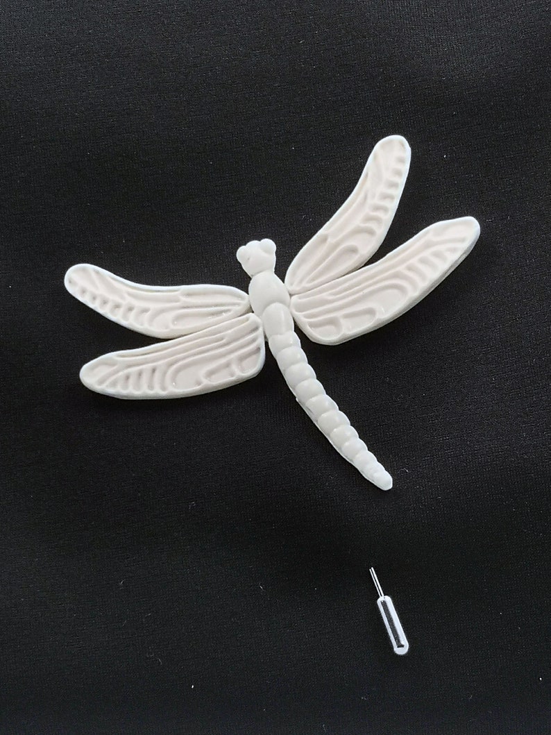Dragonfly brooch