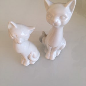 Japanese porcelain cats John Jenkins white porcelain cat figurines