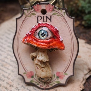 Pilz mit Auge Pin