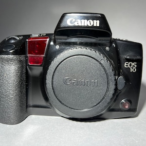 Canon EOS 10 SLR camera with FREE 35mm roll of film! Body only, tested and working