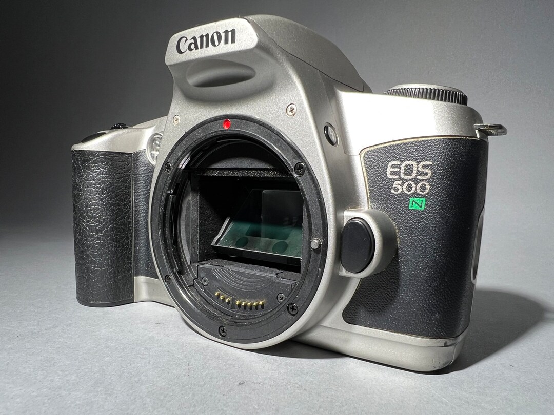 Canon EOS 500n Film Camera SLR Body Only - With FREE Roll of Film ...