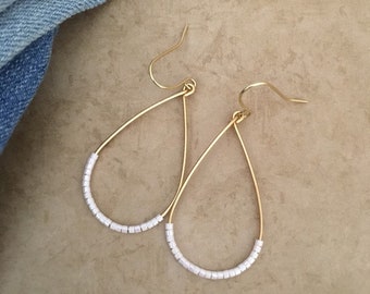 White and Gold Teardrop Earrings, Teardrop Earrings, Dangle Earrings, Minimalist Earrings, Trendy Earrings, Lightweight Earrings, Gift