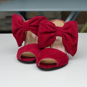 Women's Handmade High Heel Sandals, Soft Leather Heeled Mules, Red Suede Slippers, Summer Party Shoes, Unique Bow Shoes, Designer Shoes