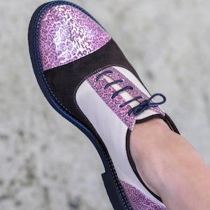 Sapatos oxford personalizados para mulheres, sapatos brogue de couro macio, sapatos exclusivos para mulheres, sapatos de gravata, sapatos sociais para escritório, sapatos largos