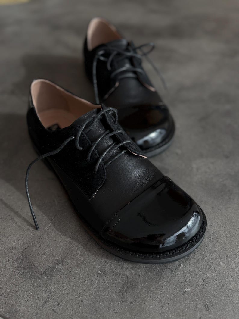 Women’s Barefoot Black Leather Oxford Shoes, Brogue Shoes, Formal Tie Shoes, Custom Color Shoes, Business Dress Code Shoes, Wide Fit Shoes