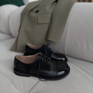 Women’s Barefoot Black Leather Oxford Shoes, Brogue Shoes, Formal Tie Shoes, Custom Color Shoes, Business Dress Code Shoes, Wide Fit Shoes