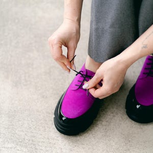 Women’s Leather Platform Shoes, Handmade Oxford Shoes, Color Block Suede Shoes, Office Shoes, Black and Pink Shoe, Tie Shoes, Wide Shoes