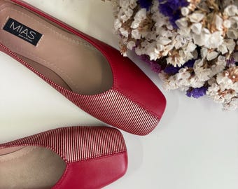 Red Leather Ballet Flats, Golden Stripe Suede Flats Shoes, Women's Unique Custom Shoes, Soft Walking Shoes, Square Toe Slip-on Flat Shoes