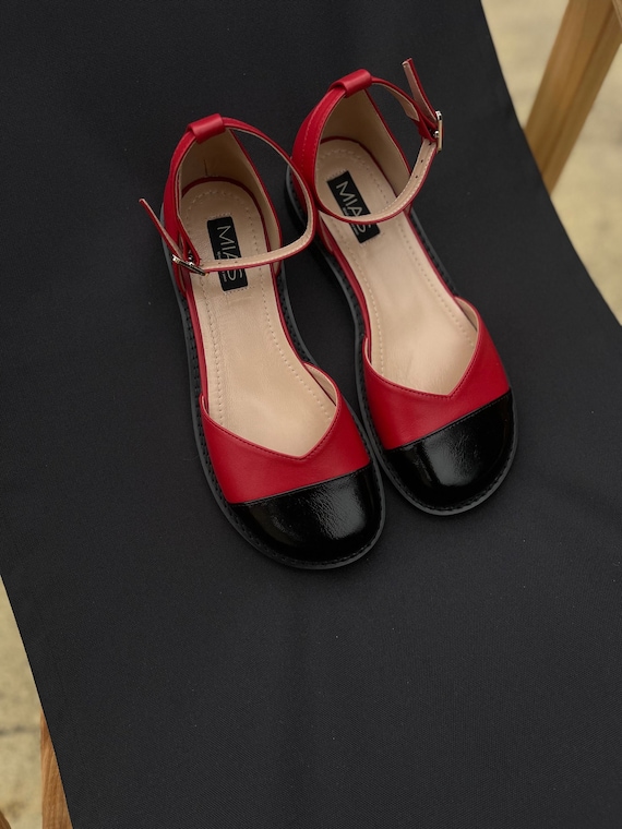 Women’s barefoot sandals, barefoot flat shoes, Mary Jane summer shoes, red leather flats, custom barefoot shoes, closed toe shoes