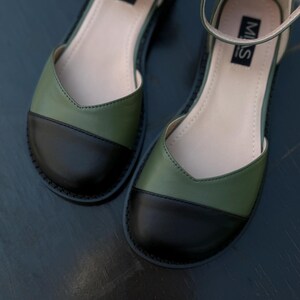 Women’s Barefoot Shoes, Wide Toe Flat Sandals, Green Leather Barefoot Shoes, Handmade Mary Jane Shoes, Custom Color Shoes, Summer Flat Shoes