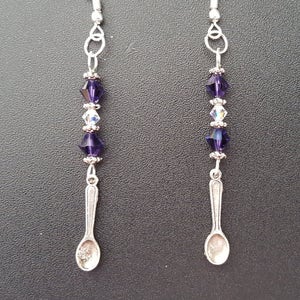 Boucles d’oreille spoonie-sensibilisation Lupus/fibromyalgie/Domestic Violence/pancréas cancer/crohn/fibrose kystique/ADD/TDAH/maladie d’Alzheimer