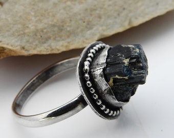 Anillo pico de turmalina negro en ley y plata fina - Tamaño 7