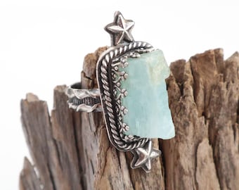 Anillo de estrellas azul pálido: aguamarina en bruto en plata de ley, talla 5,5 EE. UU.