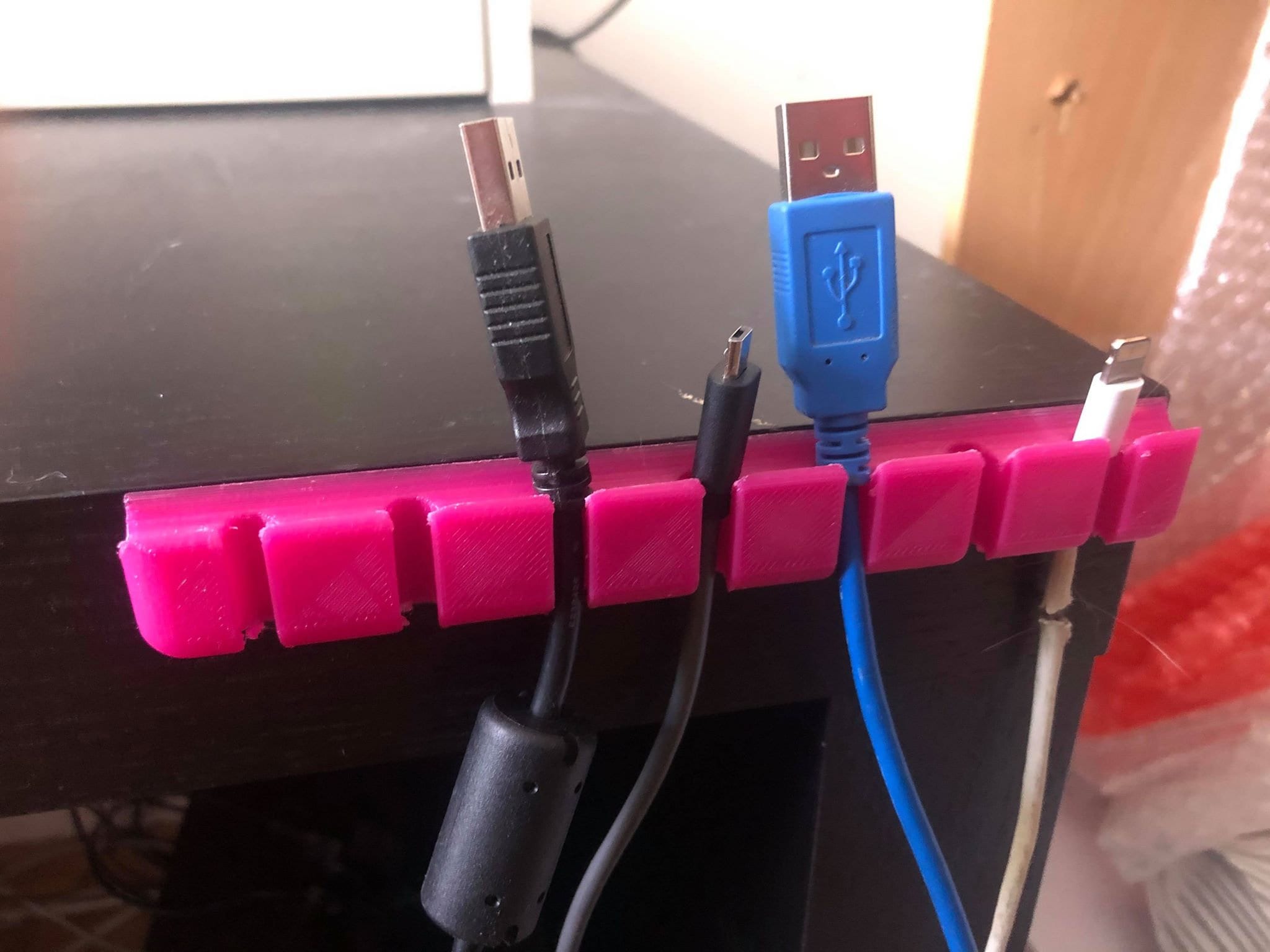 Range Cables Usb | Cable Holder