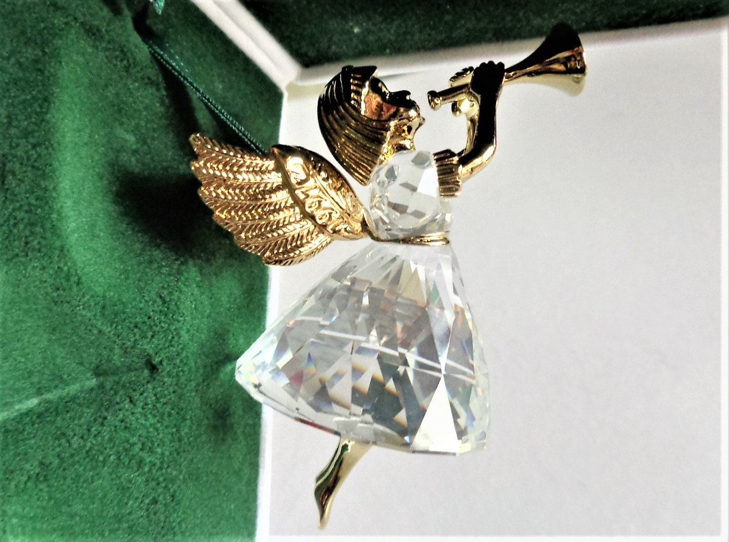 Swarovski Crystal 1997;Angel Christmas Memories Series Retired