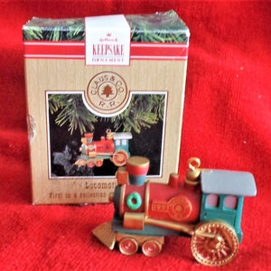 1991 Hallmark Train Tressel Car Ornament - Pierwszy z serii czterech - Claus & Co. Rail Road - Locomotive Train Car