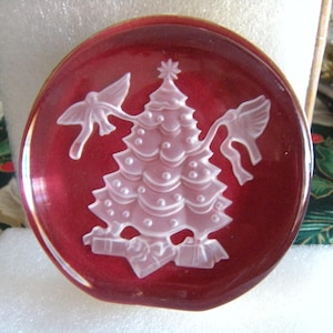 Danbury Mint 1982 Crystal Glass Christmas Tree Sculpture Piece in Box